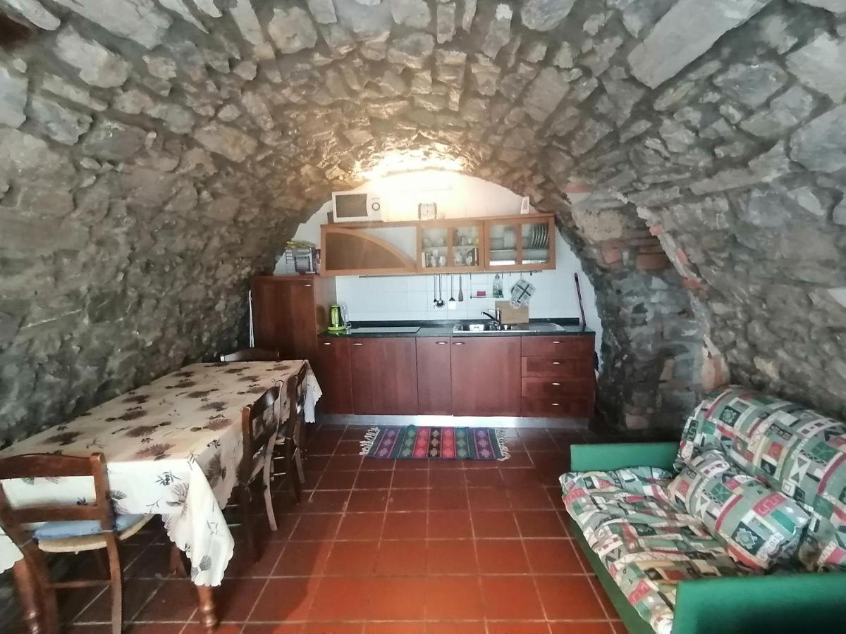 Casa Sasso Διαμέρισμα Tavernola Bergamasca Εξωτερικό φωτογραφία