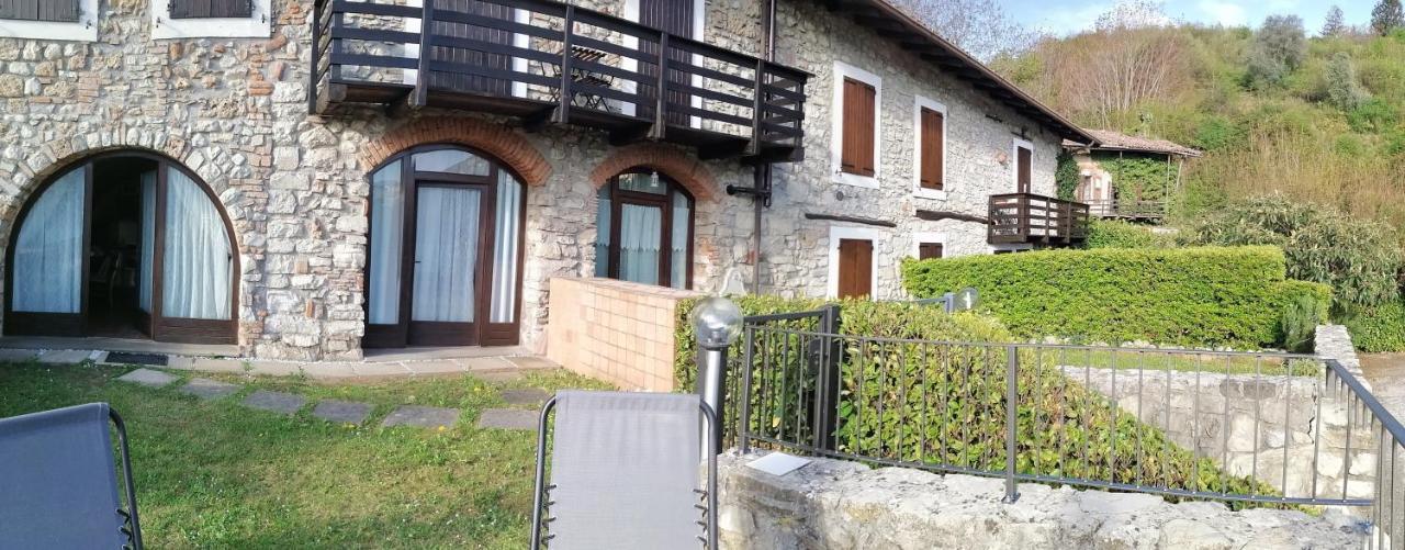 Casa Sasso Διαμέρισμα Tavernola Bergamasca Εξωτερικό φωτογραφία